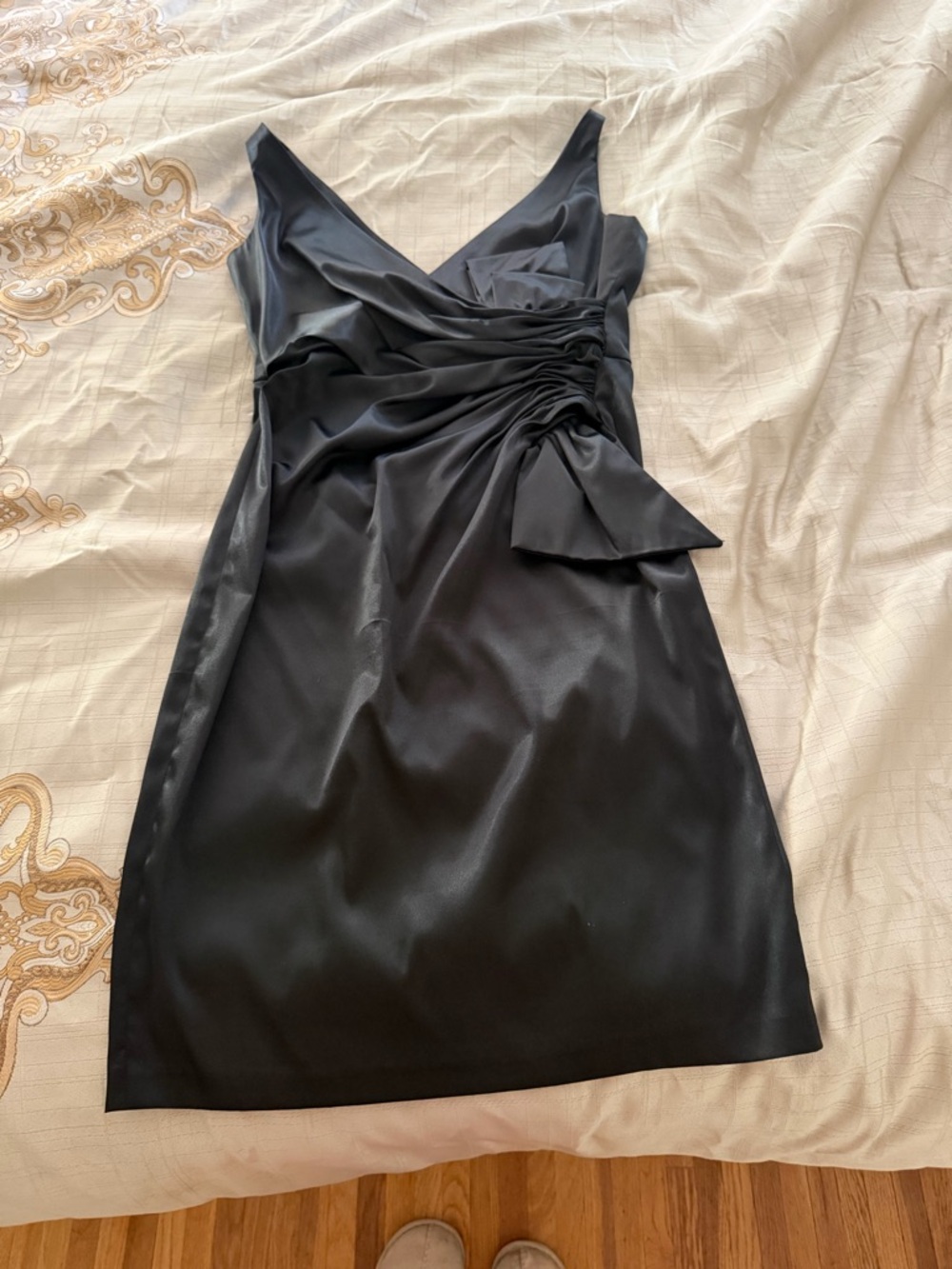 Maggy London Black Ruched V-Neck Cocktail Dress